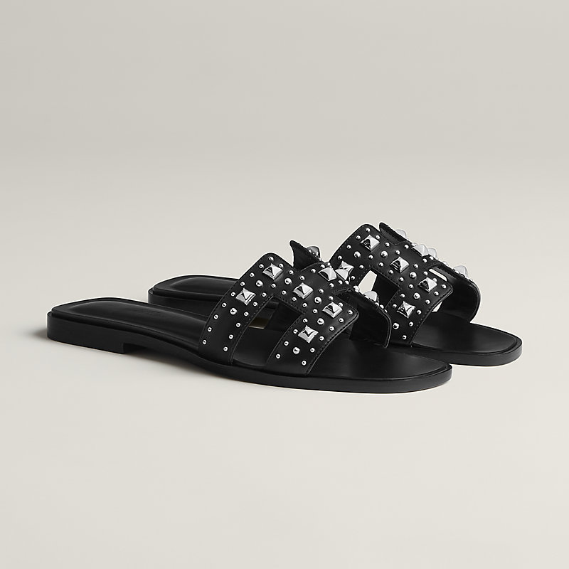 Hermes black cheap flip flops